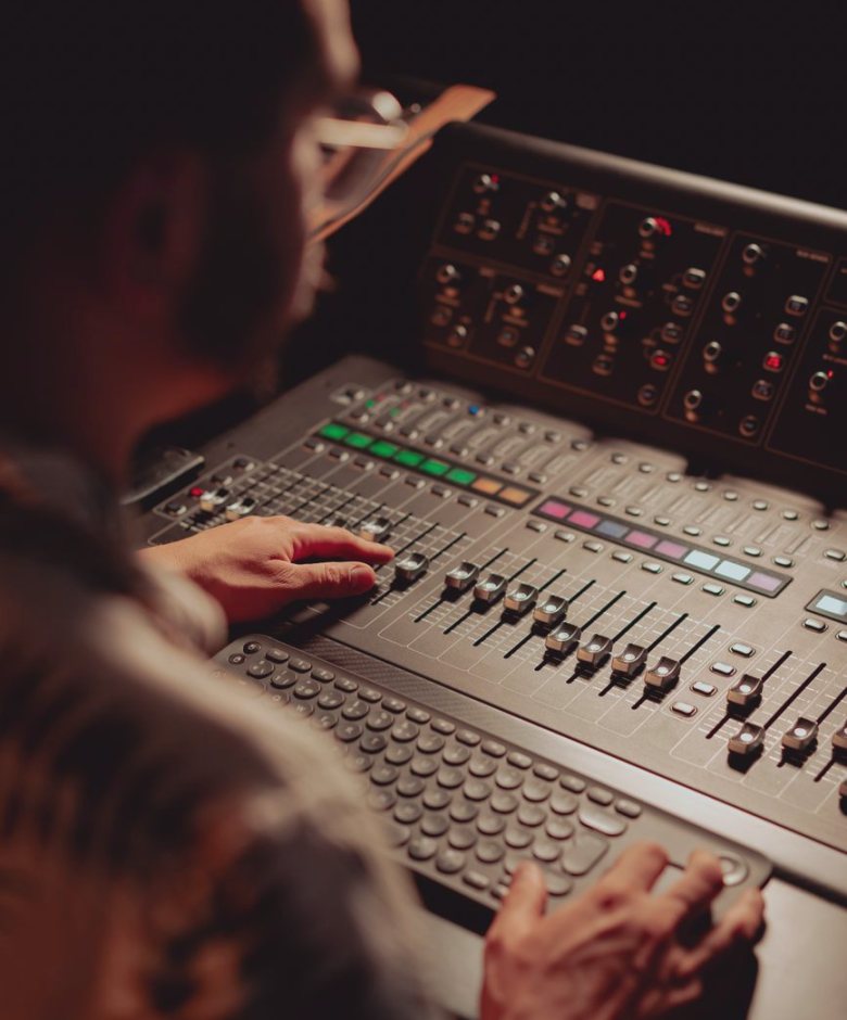 Audio console in the gallery
